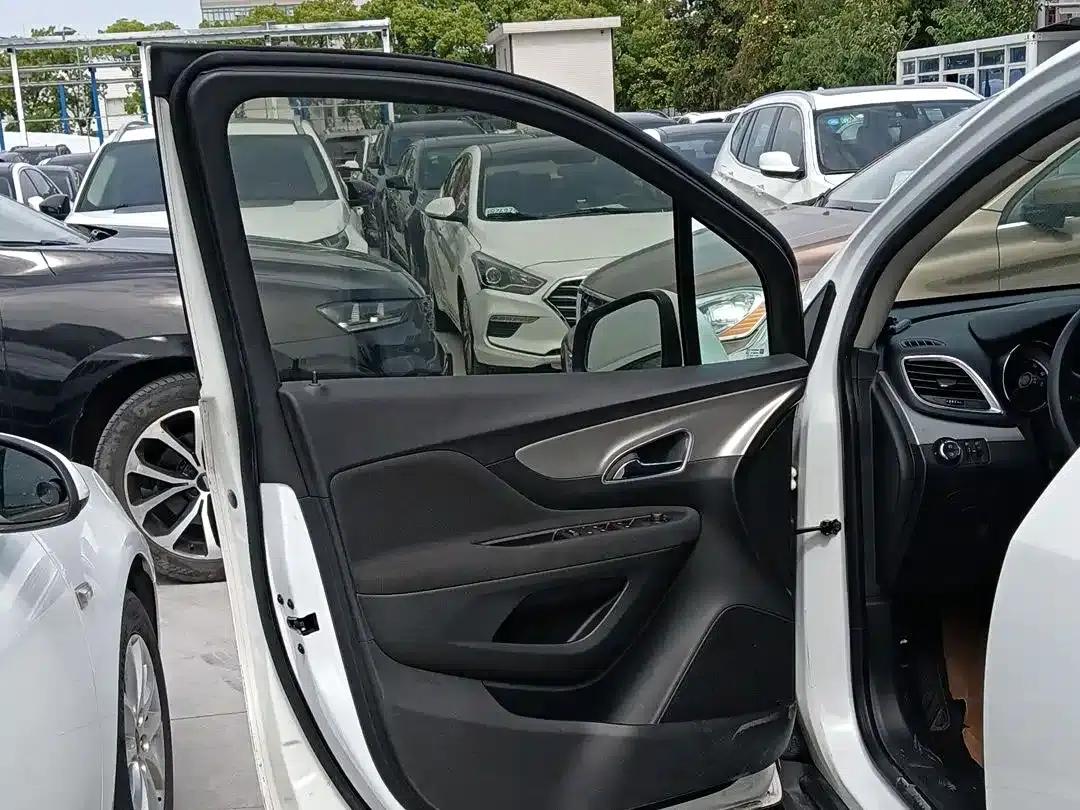 2015 Buick Encore 1.4T Automatic 2WD Urban Elite — миниатюра 8