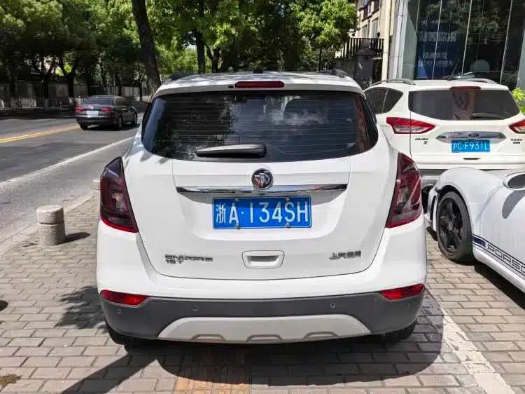 2017 Buick Encore 18T Automatic 2WD Urban Elite — миниатюра 4