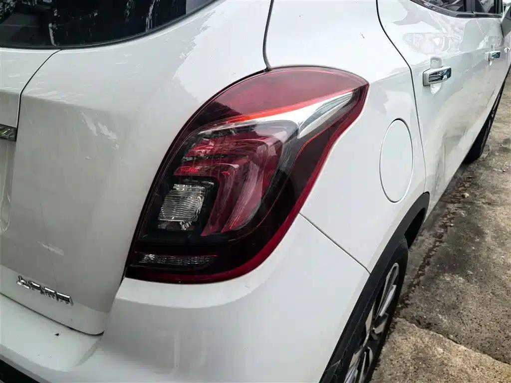 2017 Buick Encore 18T Automatic 2WD Urban Elite — миниатюра 13