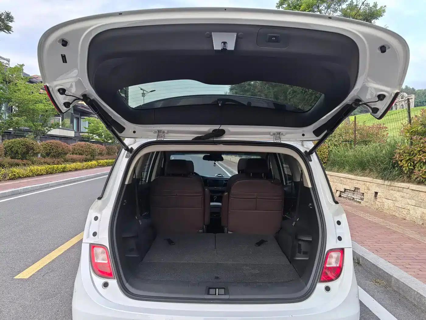 Buick GL6 2018 18T 6-seater Premium — миниатюра 15