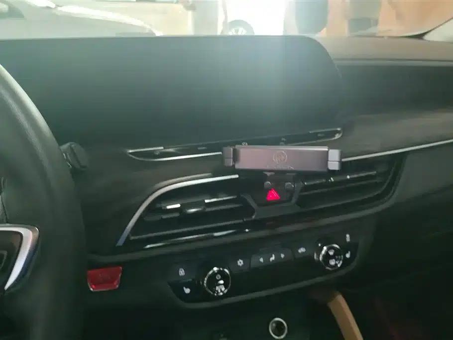 Buick GL6 2021 323T Mild Hybrid Connected Luxury Edition — миниатюра 13