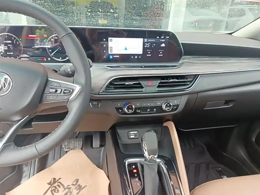 Buick GL6 2021 323T Mild Hybrid Connected Luxury Edition — миниатюра 13