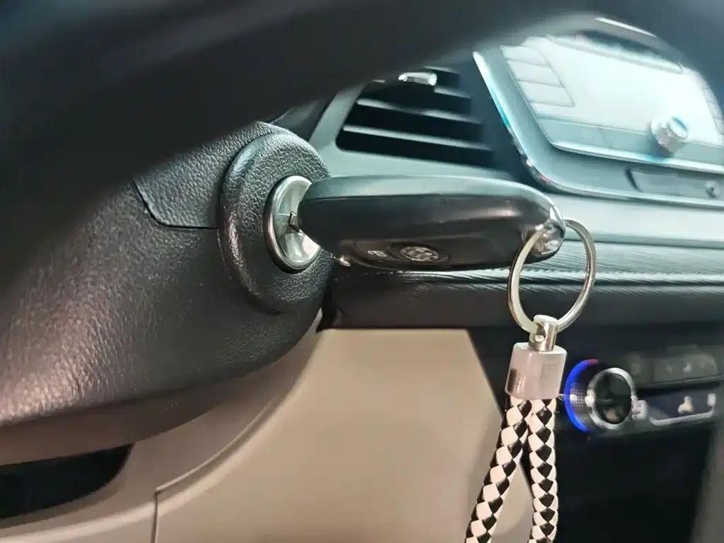 Buick GL6 2019 18T 6-seater Elite (China VI Emission Standard) — миниатюра 17