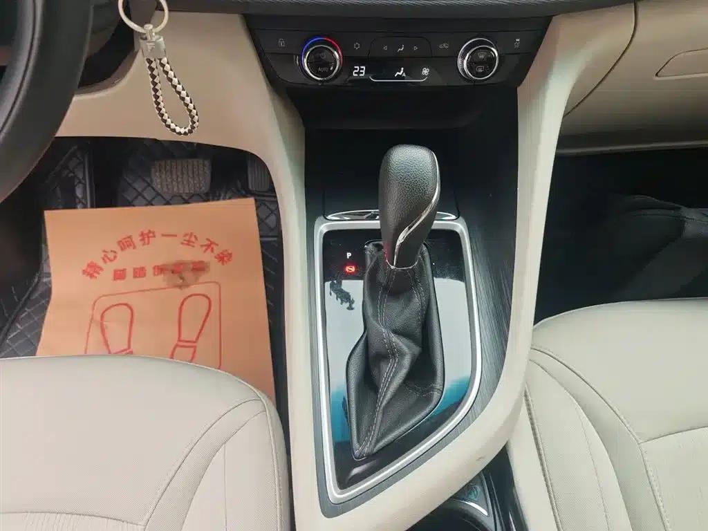 Buick GL6 2019 18T 6-seater Elite (China VI Emission Standard) — миниатюра 10