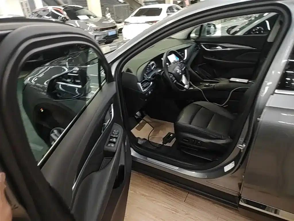 Enclave 2020 28T 2WD Luxury — миниатюра 16