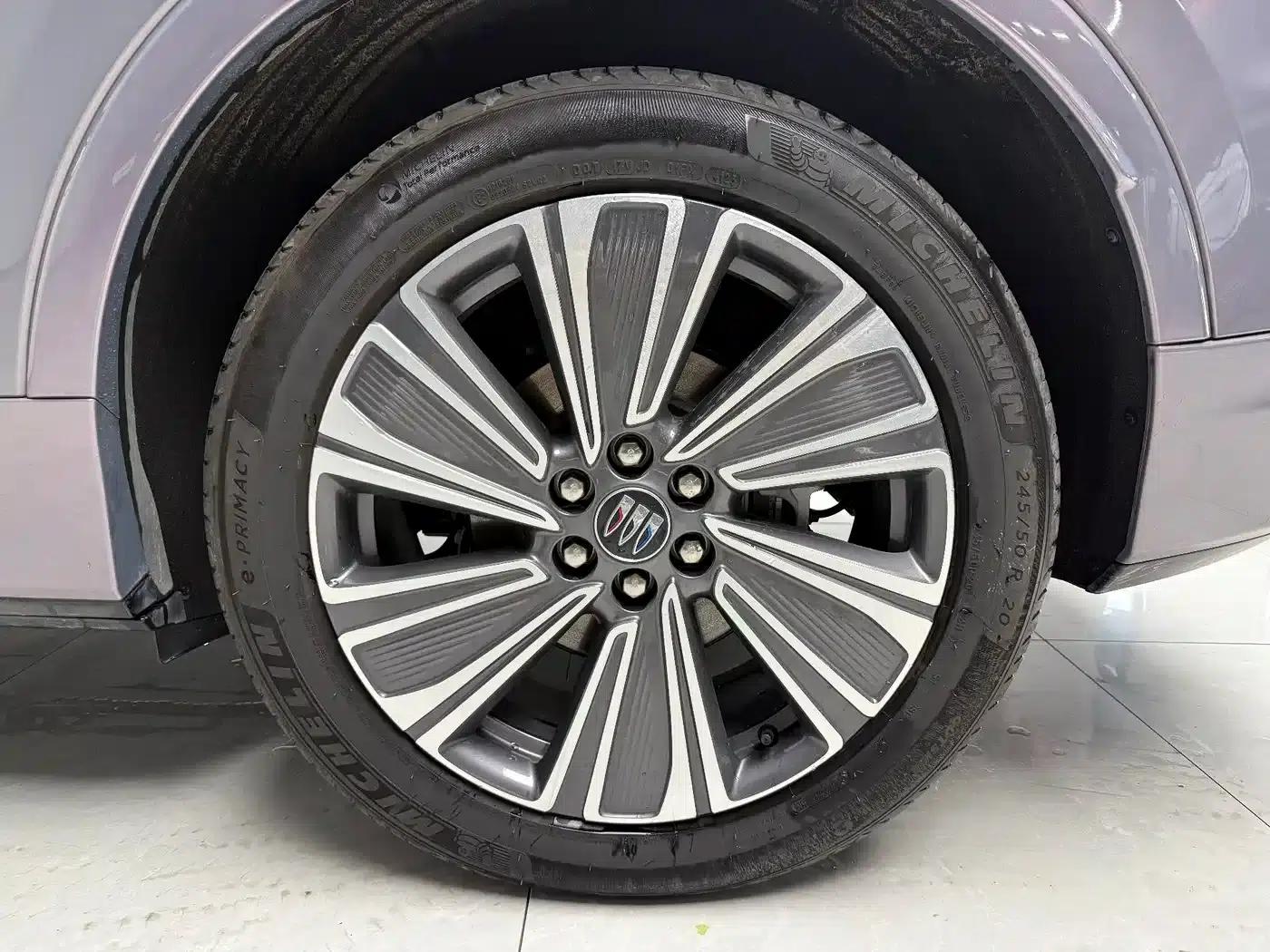 Buick E5 2023 Premium Standard Range Edition — миниатюра 18
