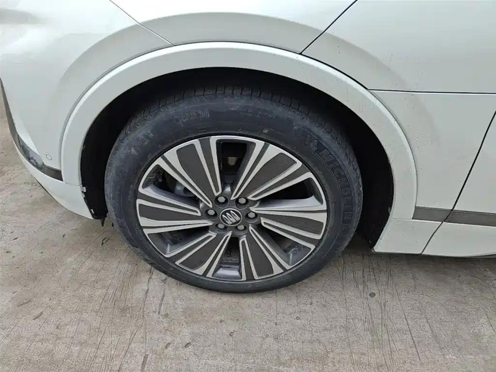 Buick E5 2023 Premium Standard Range Edition — миниатюра 23