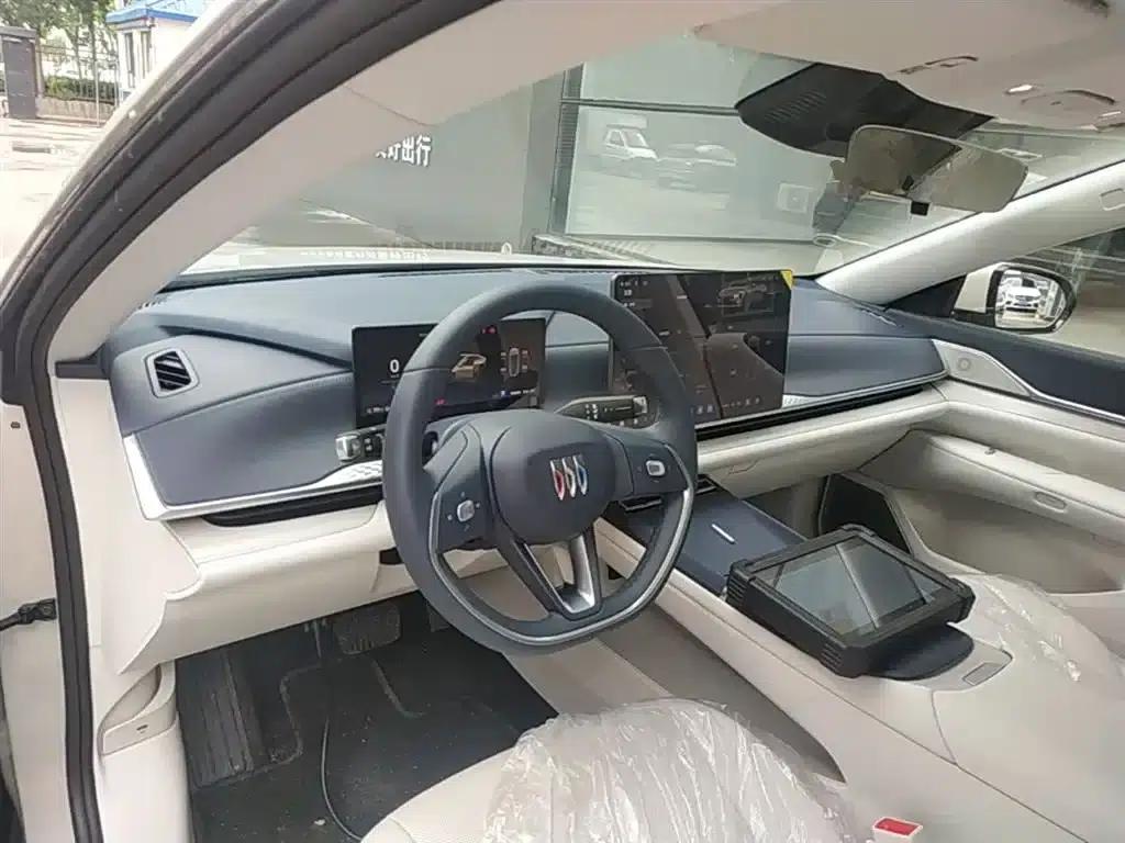 Buick L7 Luxury Edition 2025 — миниатюра 9