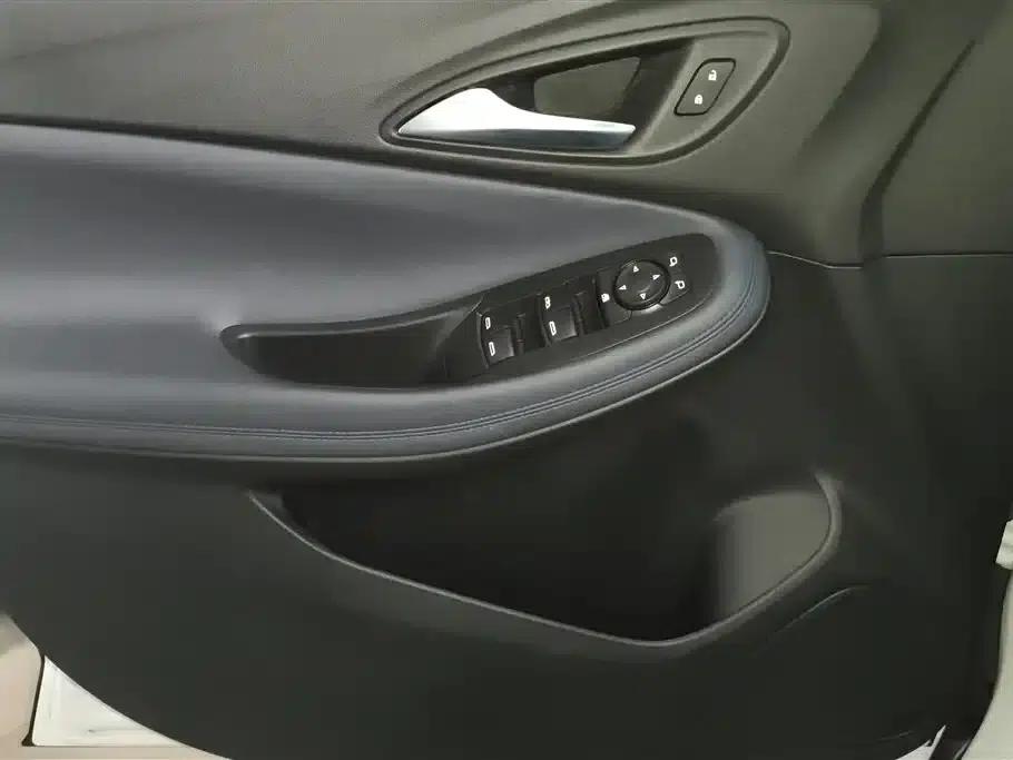 Encore GX 2020 20T CVT 2WD Luxury — миниатюра 7