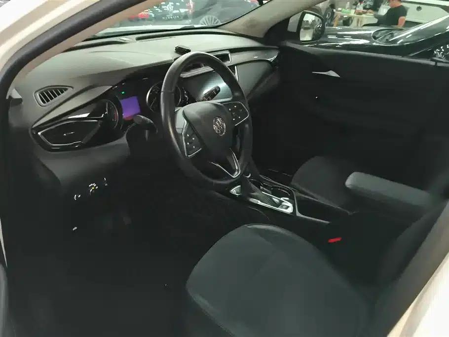 Encore GX 2020 20T CVT 2WD Luxury — миниатюра 9