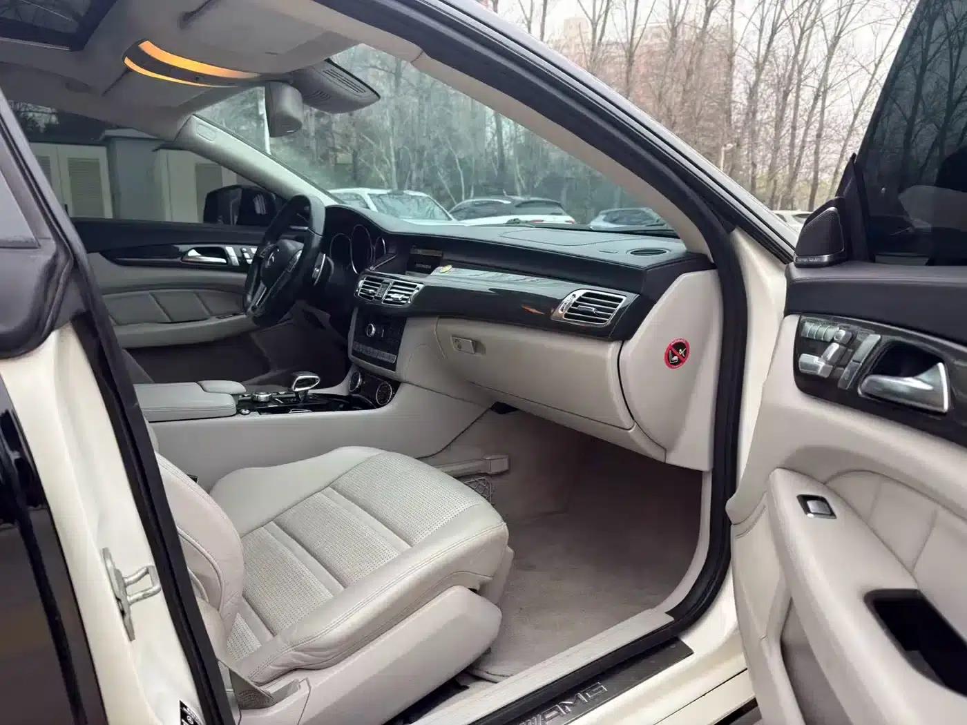 2012 Mercedes-Benz CLS AMG, AMG CLS 63 — миниатюра 20