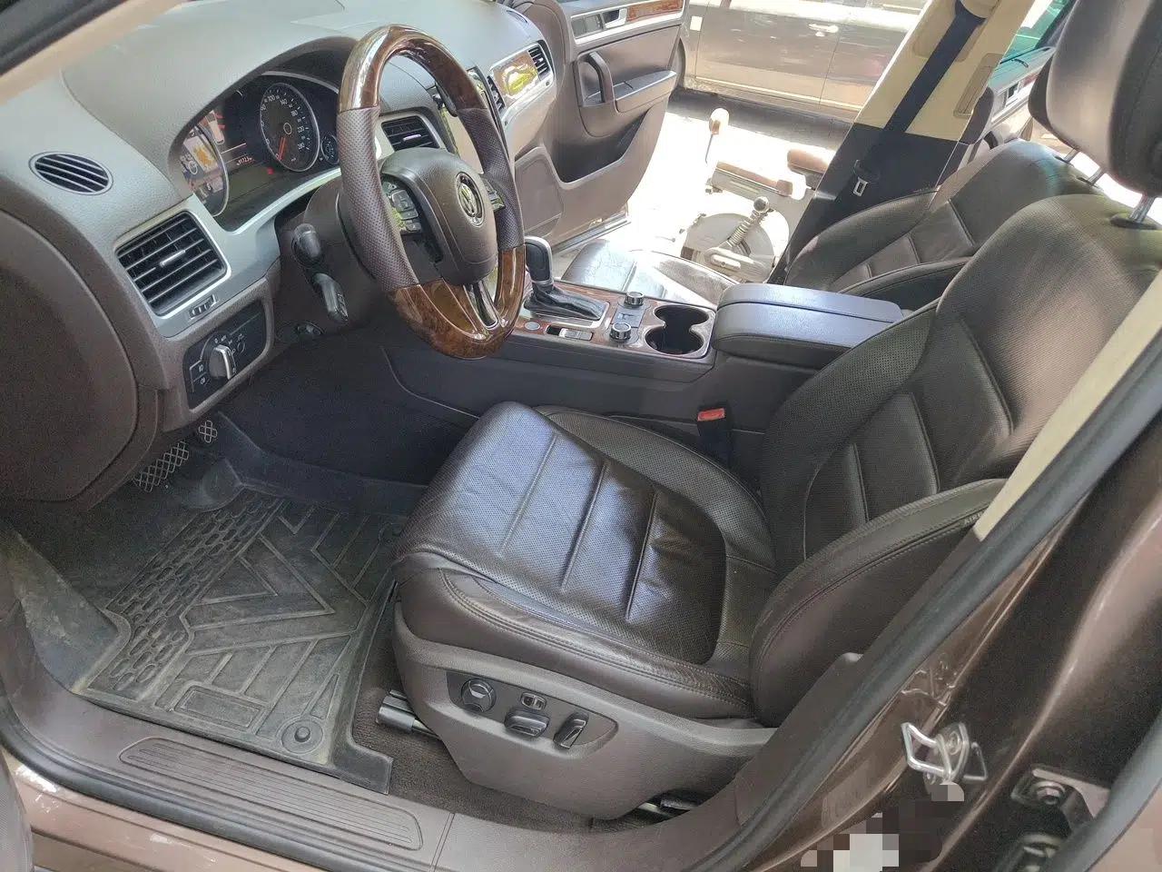 Volkswagen Touareg 2011 3.0 TSI Luxury Edition — миниатюра 16