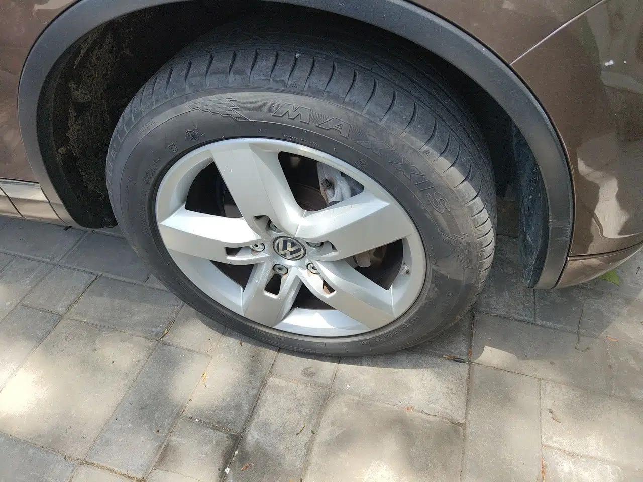 Volkswagen Touareg 2011 3.0 TSI Luxury Edition — миниатюра 8