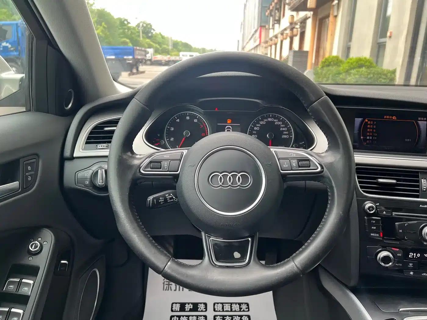 Audi A4L 2016 45 TFSI Classic Edition quattro Sport — миниатюра 7