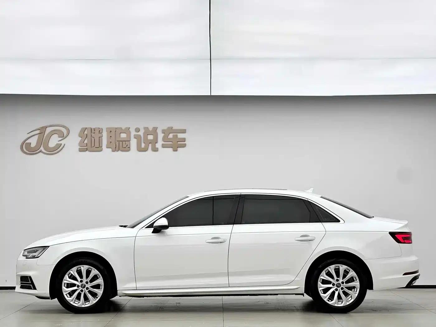Audi A4L 2019 40 TFSI Progressive (China VI Emission Standard) — миниатюра 13