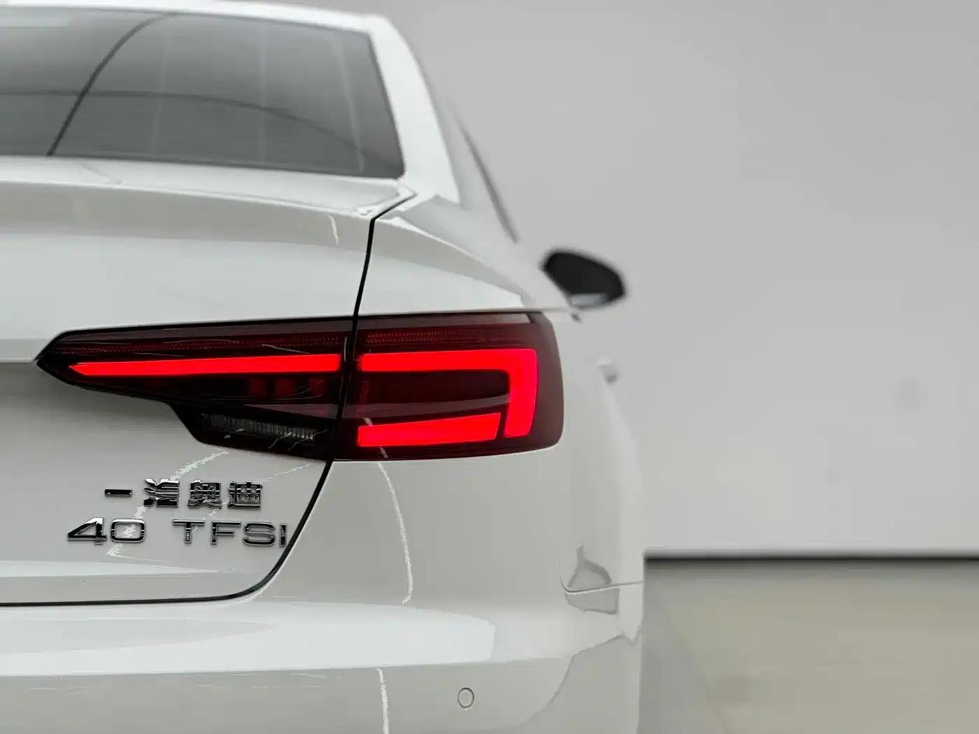 Audi A4L 2019 40 TFSI Progressive (China VI Emission Standard) — миниатюра 15