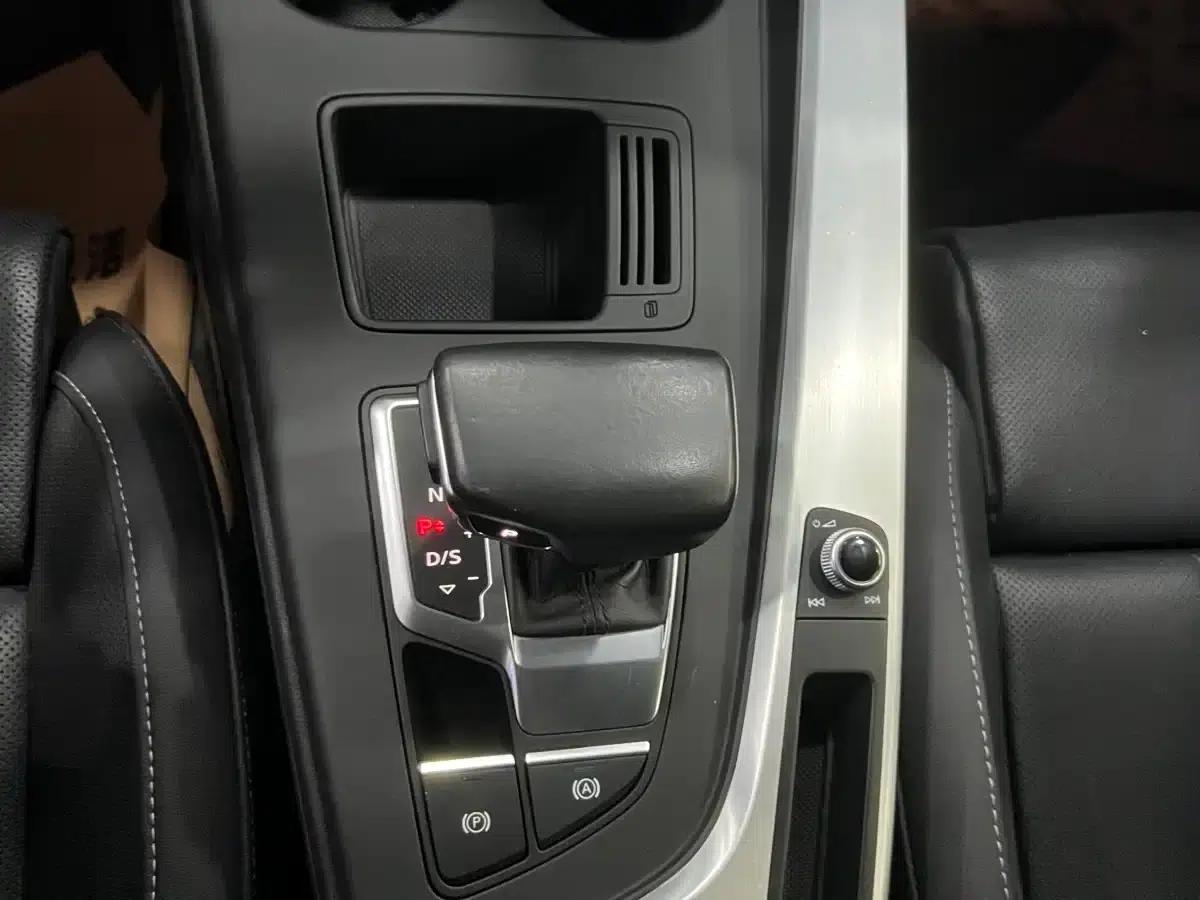 Audi A4L 2022 40 TFSI Fashion Dynamic Edition — миниатюра 6