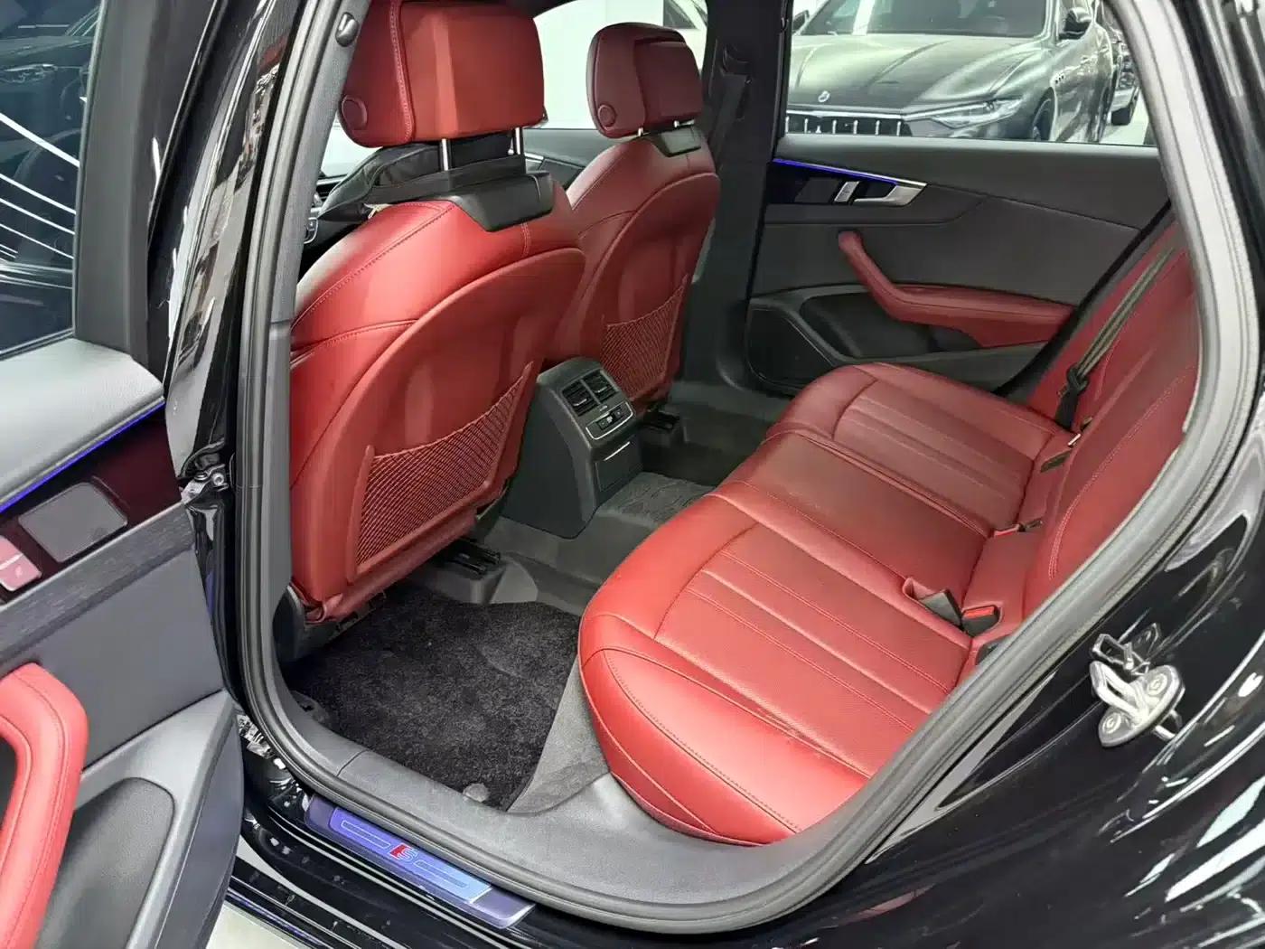 Audi A4L 2025 2 Million Unit Enjoyment Edition 40 TFSI Luxury Dynamic Model — миниатюра 7