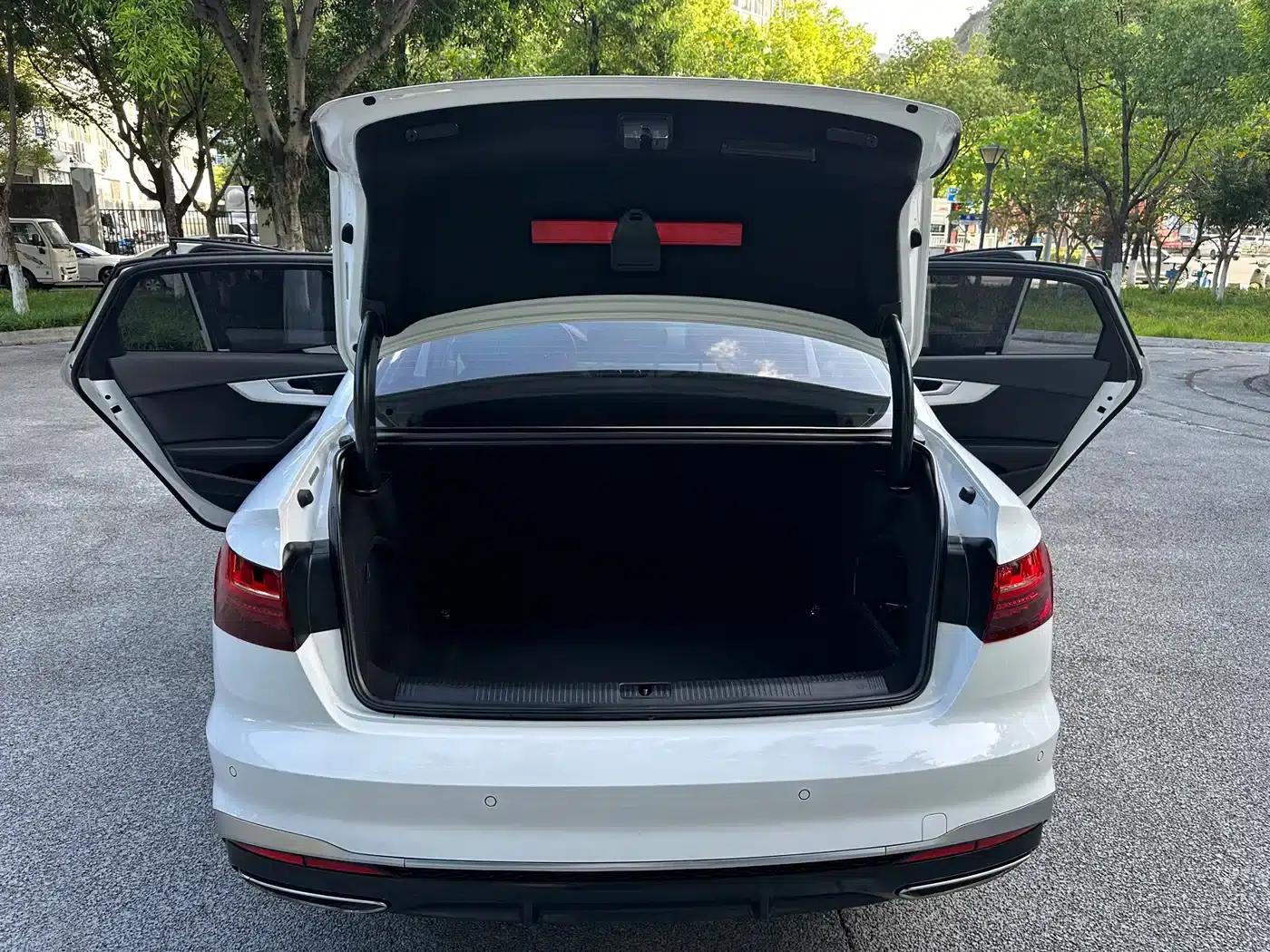 Audi A4L 2022 40 TFSI Luxury Dynamic — миниатюра 20
