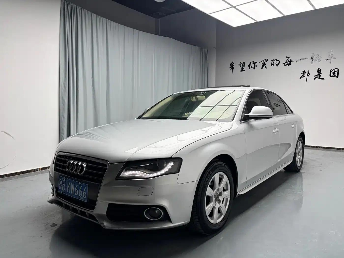 Audi A4L 2009 2.0 TFSI Comfort — миниатюра 1