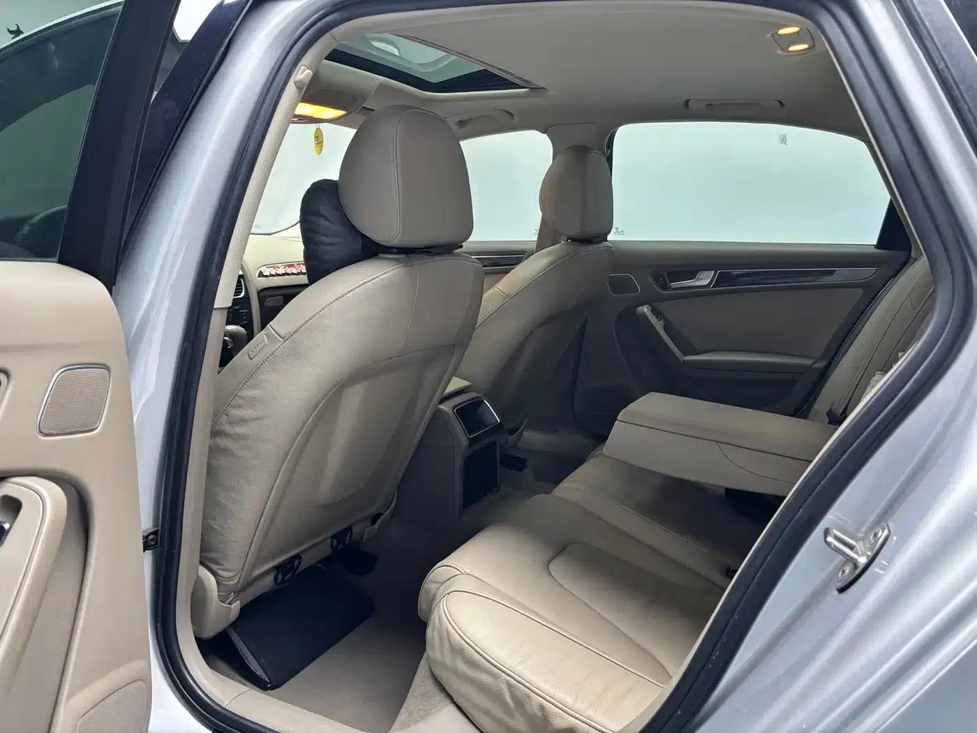 Audi A4L 2009 2.0 TFSI Comfort — миниатюра 8