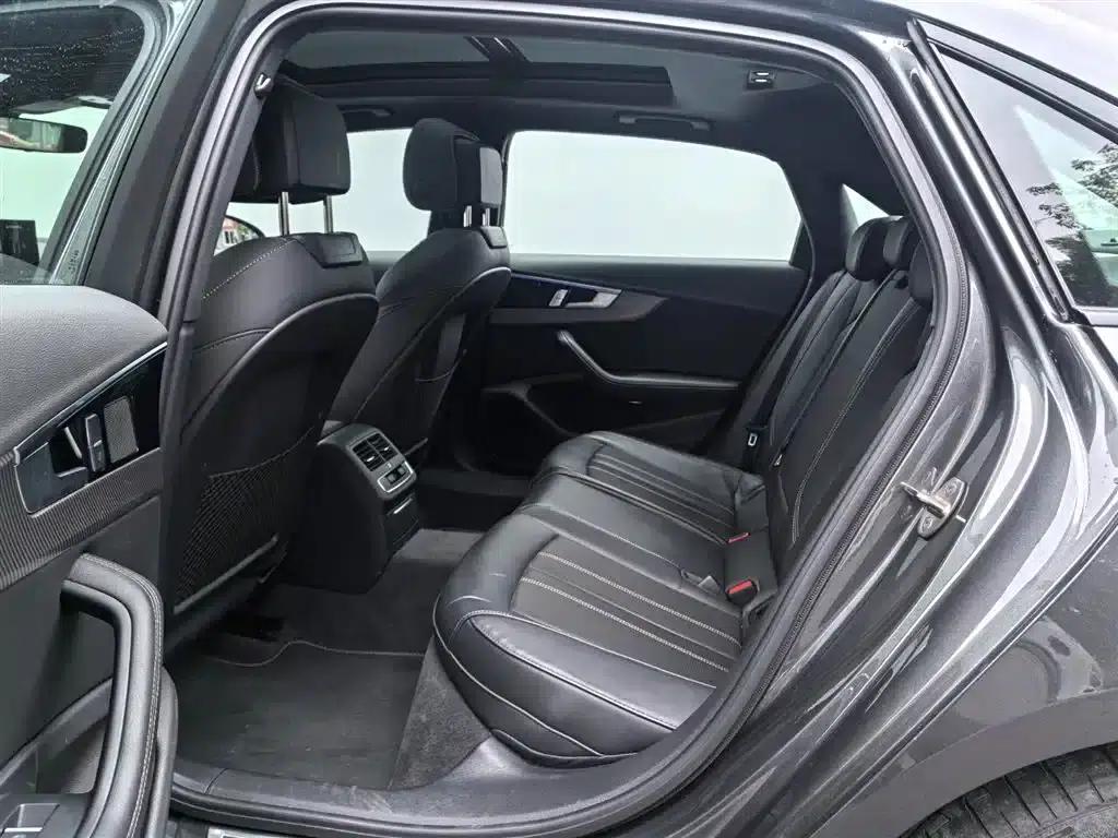 2024 Audi A4L 40 TFSI quattro RS Package (Sports Edition) — миниатюра 14