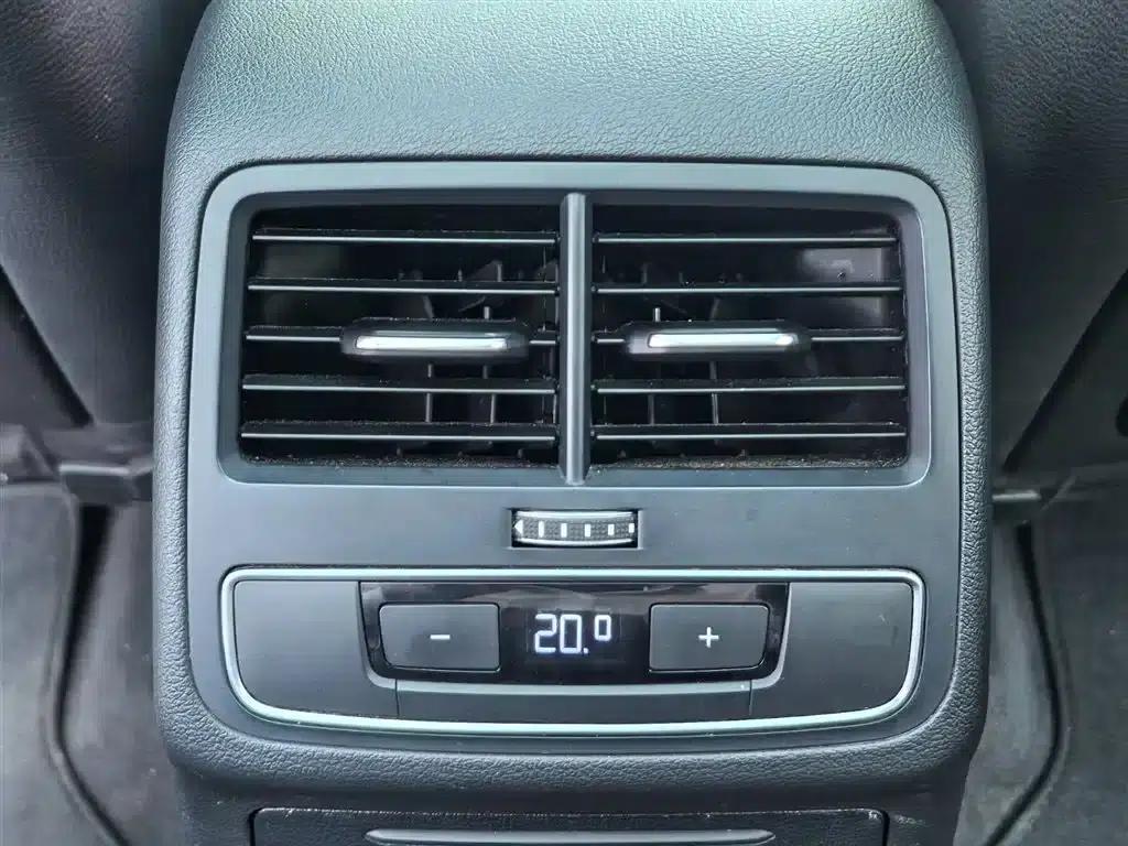 Audi A4L 2017 45 TFSI quattro Fashion Edition — миниатюра 16