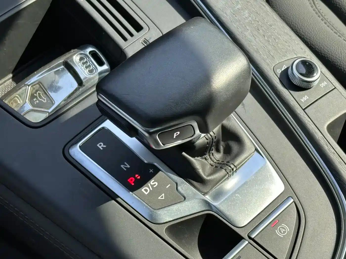 Audi A4L 2020 40 TFSI Fashion Dynamic Edition — миниатюра 9