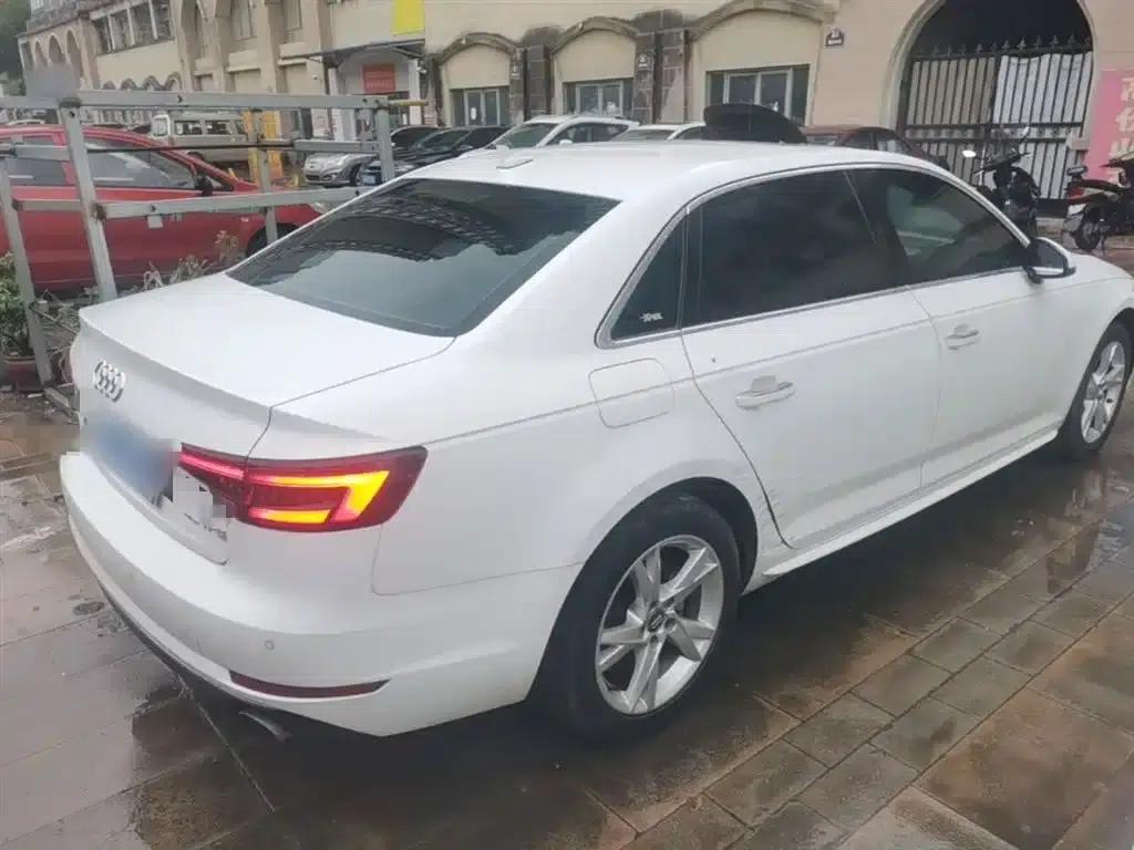 Audi A4L 2018 30th Anniversary Edition 40 TFSI Progressive — миниатюра 7