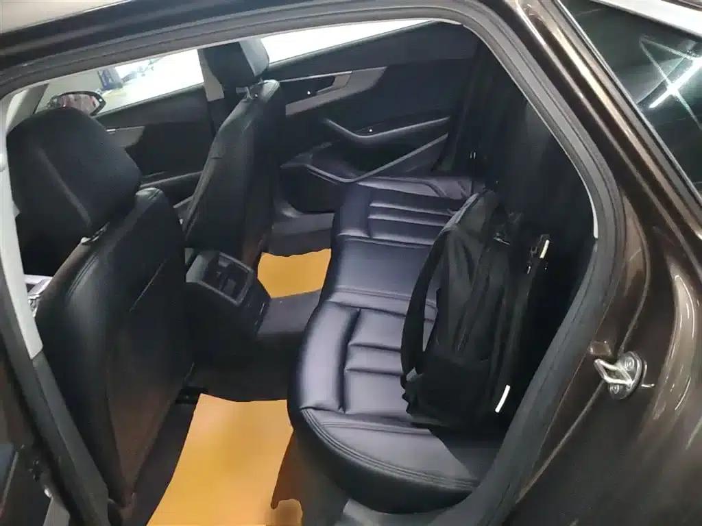 Audi A4L 2018 30th Anniversary Edition 40 TFSI Progressive — миниатюра 17