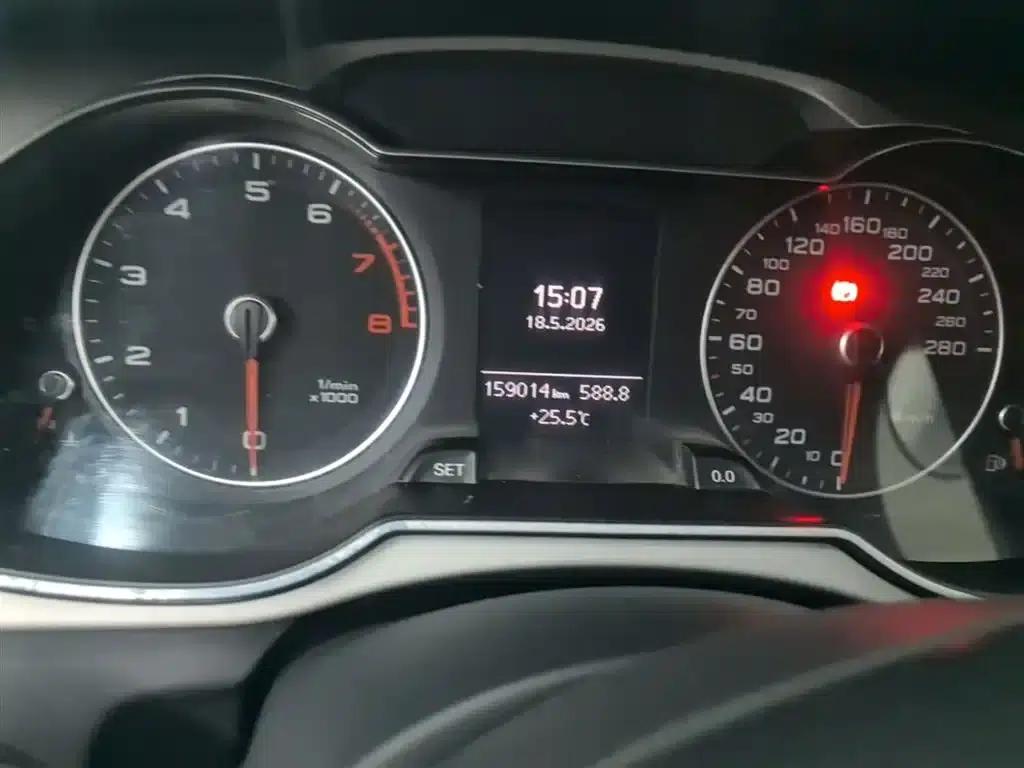 Audi A4L 2015 30 TFSI Automatic Comfort — миниатюра 12