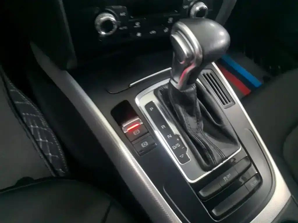 Audi A4L 2015 30 TFSI Automatic Comfort — миниатюра 14