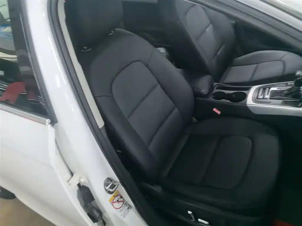 Audi A4L 2015 30 TFSI Automatic Comfort — миниатюра 25