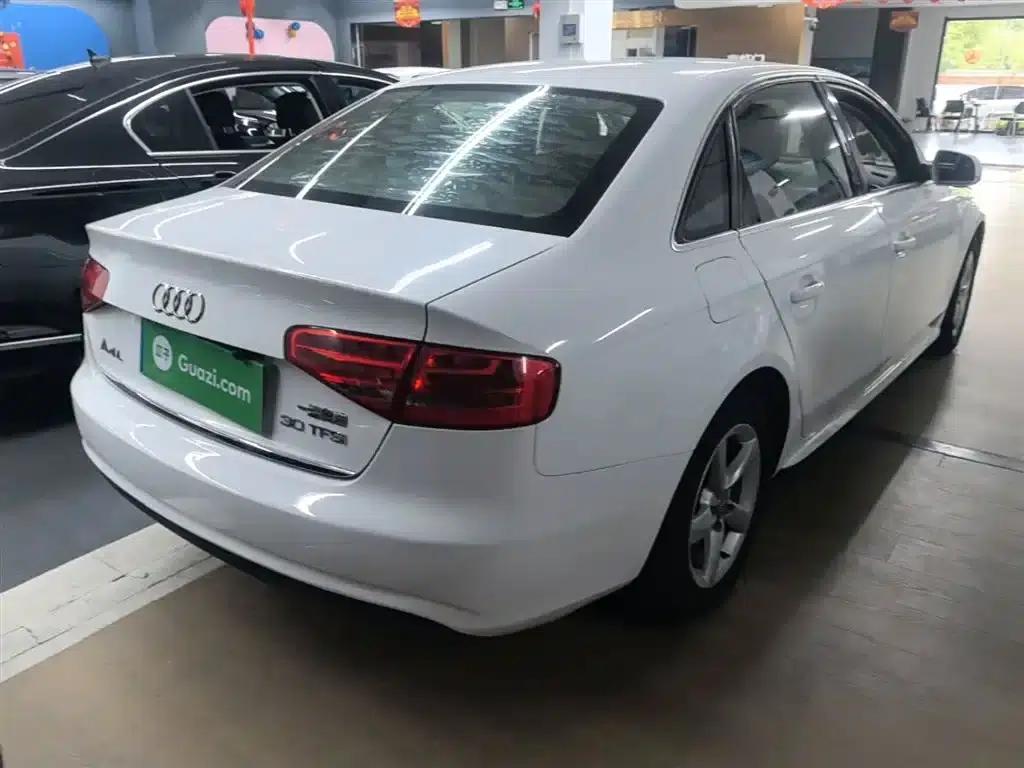 Audi A4L 2015 30 TFSI Automatic Comfort — миниатюра 7