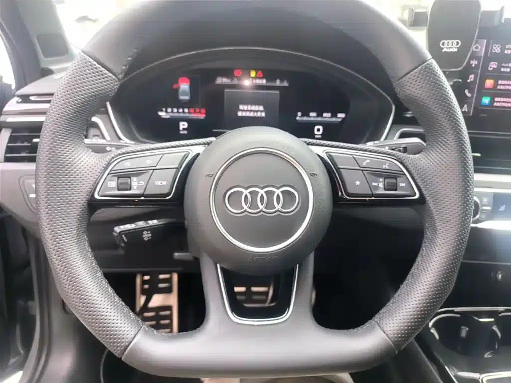 Audi A4L 2025 2 Million Unit Enjoyment Edition 40 TFSI Luxury Dynamic Model B&O Starry Night Edition — миниатюра 11