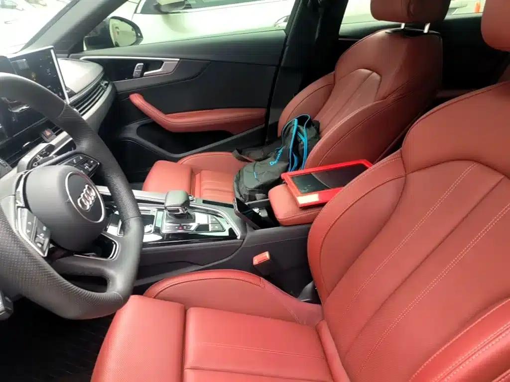 Audi A4L 2025 2 Million Unit Enjoyment Edition 40 TFSI Luxury Dynamic Model B&O Starry Night Edition — миниатюра 15