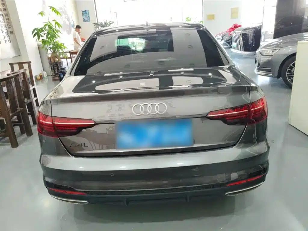 Audi A4L 2020 40 TFSI Fashion Dynamic Edition — миниатюра 9