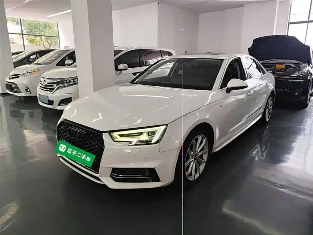 Audi A4L 2018 30th Anniversary Edition 40 TFSI Fashion Model — миниатюра 2