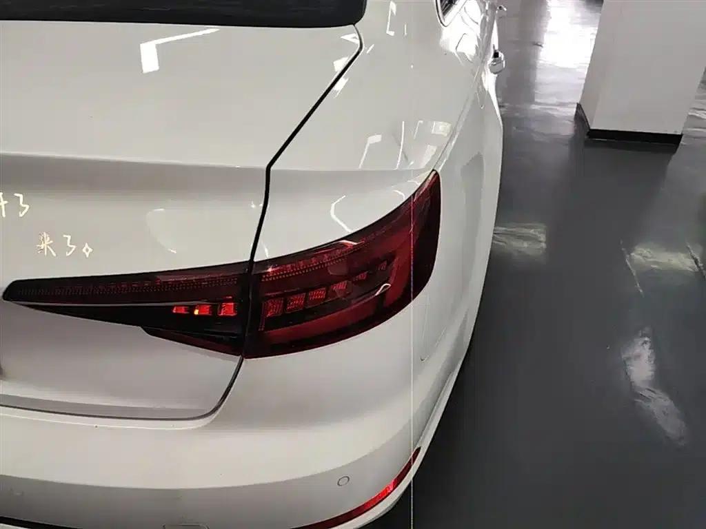 Audi A4L 2018 30th Anniversary Edition 40 TFSI Fashion Model — миниатюра 8