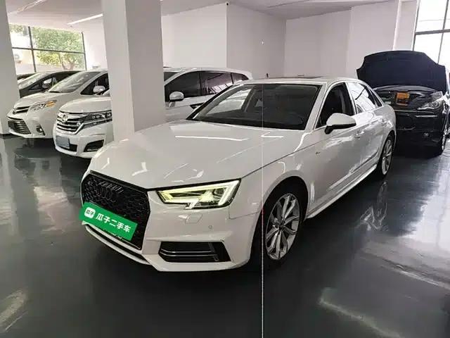 Audi A4L 2018 30th Anniversary Edition 40 TFSI Fashion Model