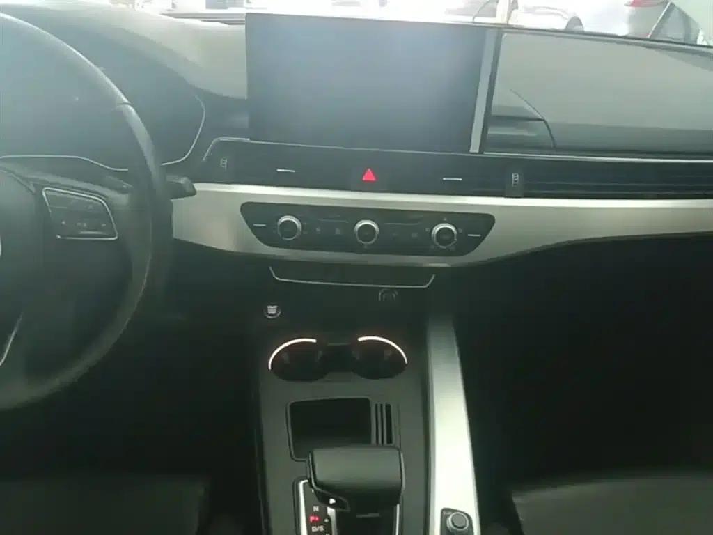 Audi A4L 2023 40 TFSI Fashion Dynamic Edition — миниатюра 13