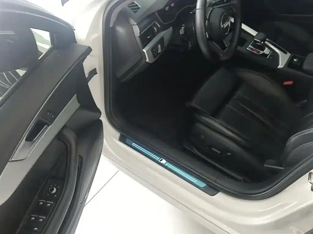 Audi A4L 2023 40 TFSI Fashion Dynamic Edition — миниатюра 16