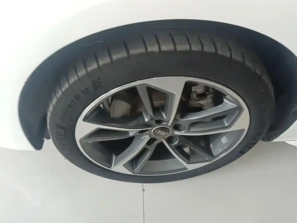 Audi A4L 2023 40 TFSI Fashion Dynamic Edition — миниатюра 23