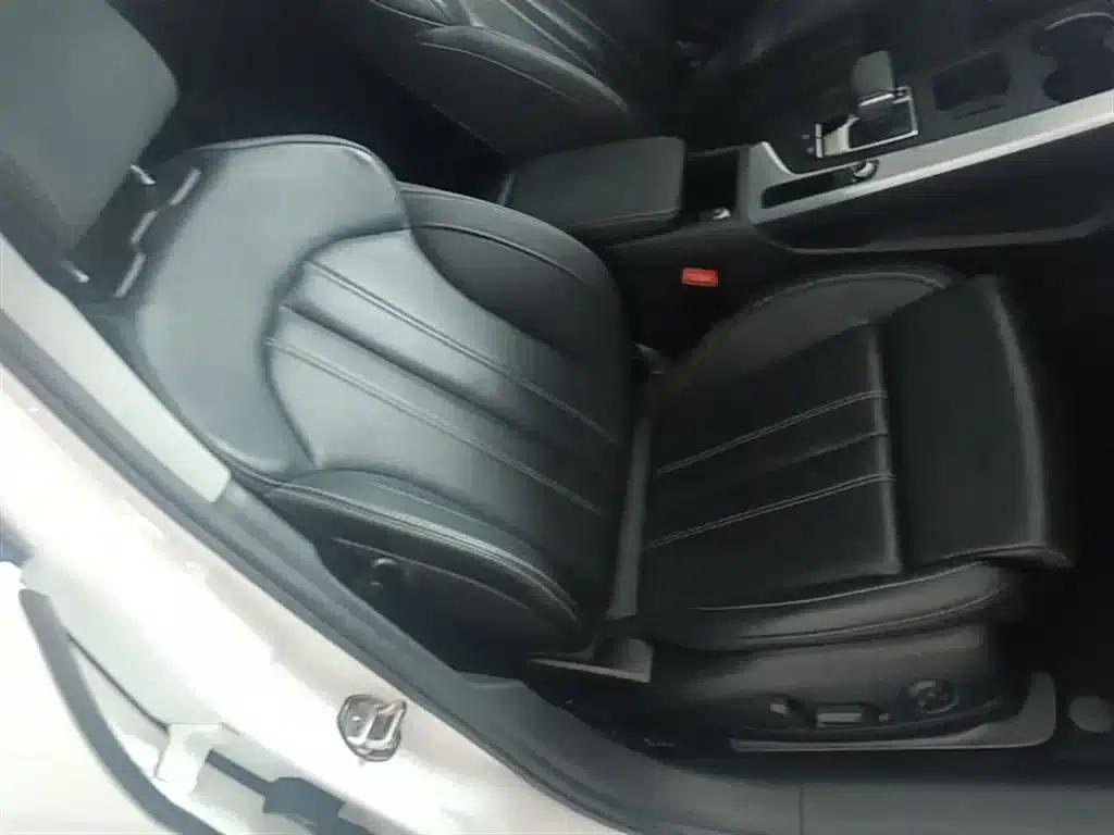 Audi A4L 2023 40 TFSI Fashion Dynamic Edition — миниатюра 25