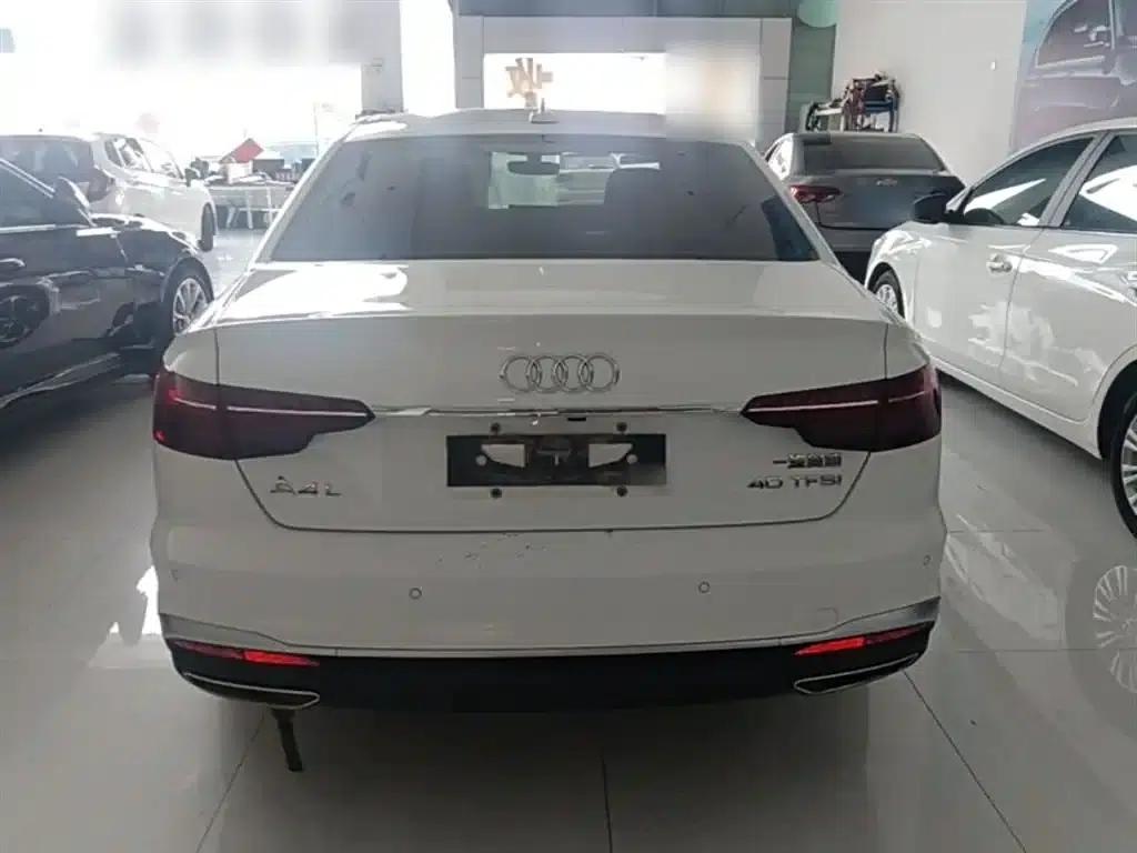 Audi A4L 2023 40 TFSI Fashion Dynamic Edition — миниатюра 6