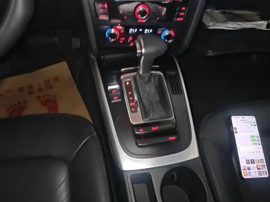 Audi A4L 2013 35 TFSI Automatic Standard Edition — миниатюра 14