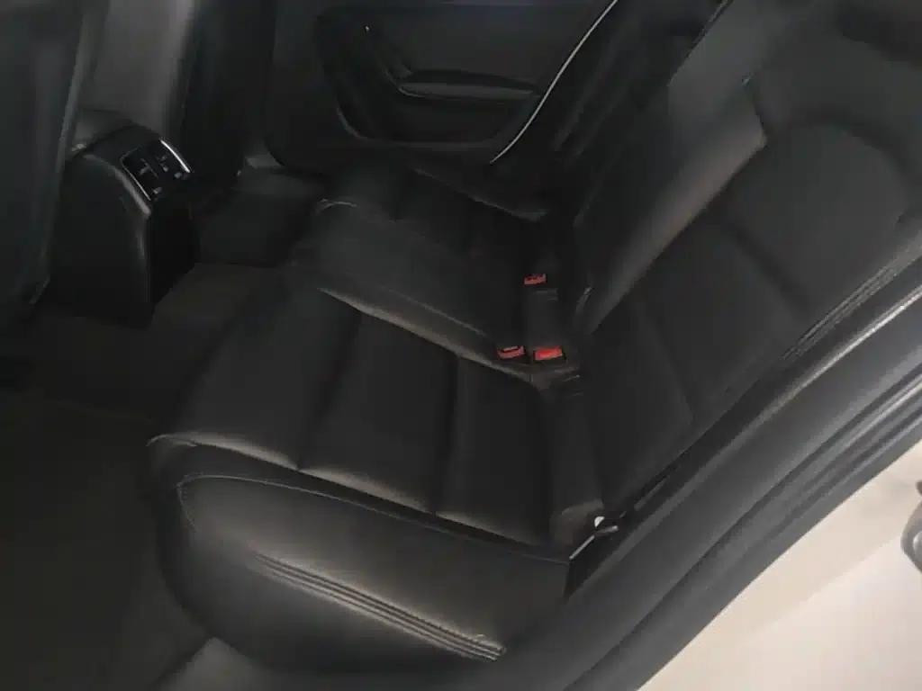 Audi A4L 2013 35 TFSI Automatic Standard Edition — миниатюра 17