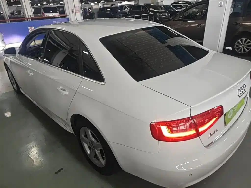 Audi A4L 2013 35 TFSI Automatic Standard Edition — миниатюра 5