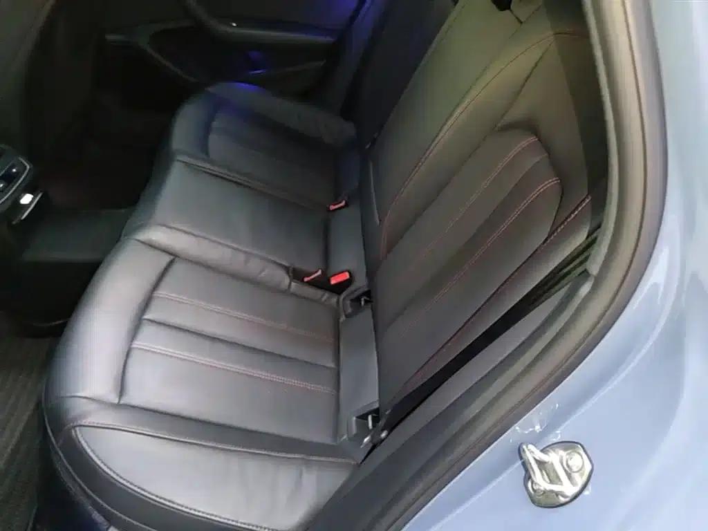 Audi A4L 2022 40 TFSI quattro RS Package (Sports Edition) — миниатюра 17