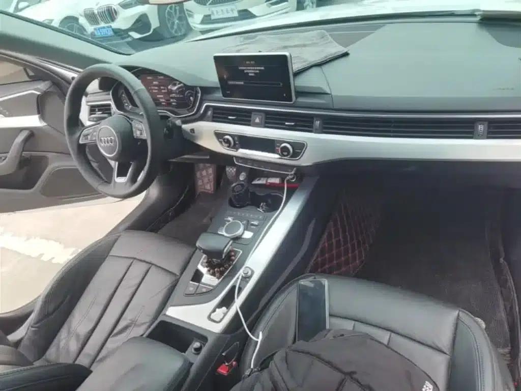 Audi A4L 2019 40 TFSI Fashion Edition (China VI Emission Standard) — миниатюра 10